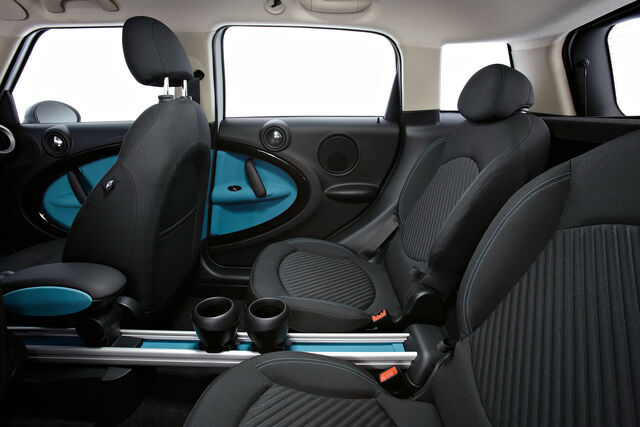 File:2011-MINI-Countryman-10.jpg
