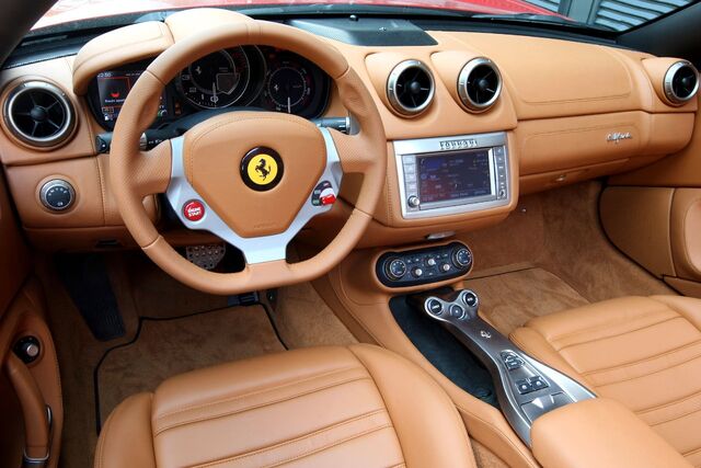 File:47 ferrari cali s.jpg