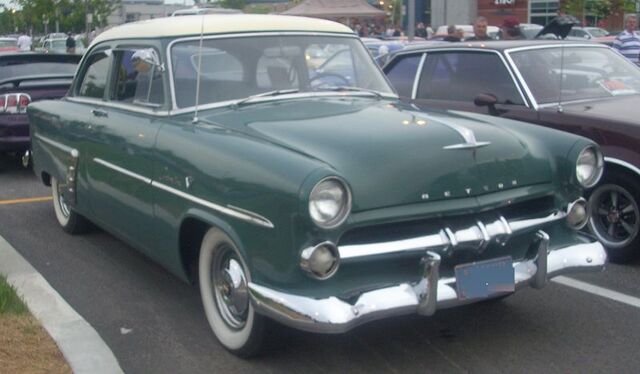 File:1952 Meteor Customline.jpg
