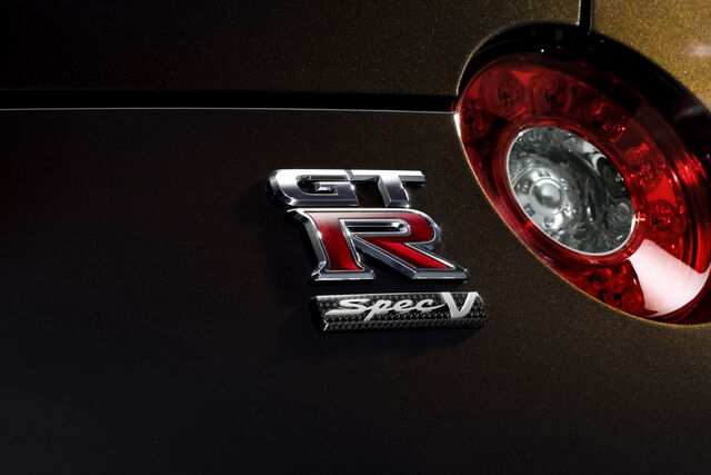 File:Nissan-GT-R-SpecV-7.jpg