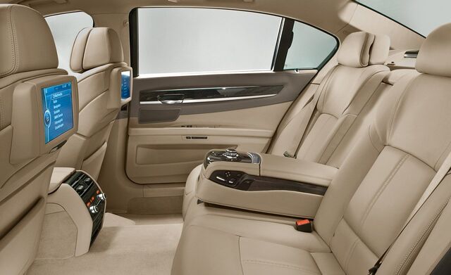File:BMW76.jpg