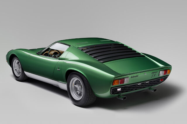 File:Lamborghini-Miura-SV-at-Amelia-Island-22.jpg