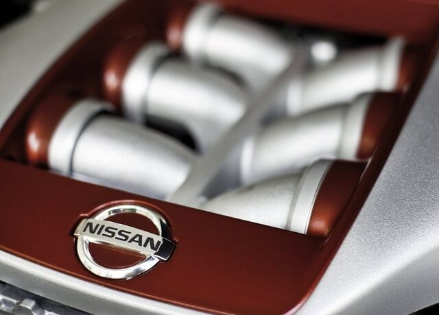 File:Nissan-GT-R 2011 2.jpg