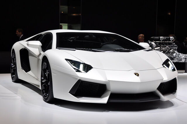 File:Lamborghini-Aventador-2.jpg