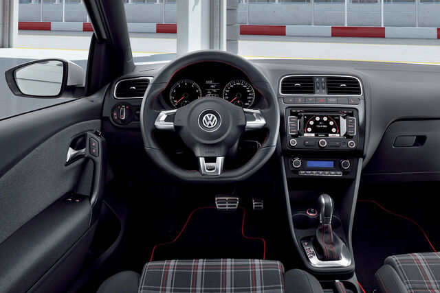 File:Db2010au00242medium.jpg