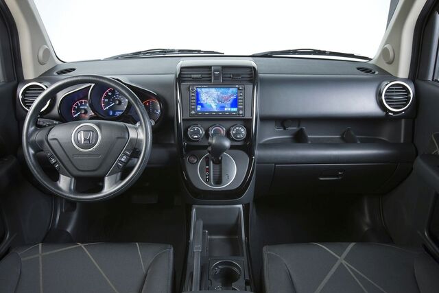 File:B 2009 Element SC 002.jpg