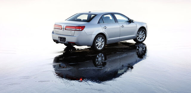 File:01 lincolnmkz2010.jpg