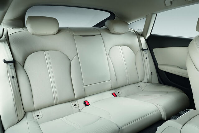 File:Audi-A7-Sportback-49.jpg