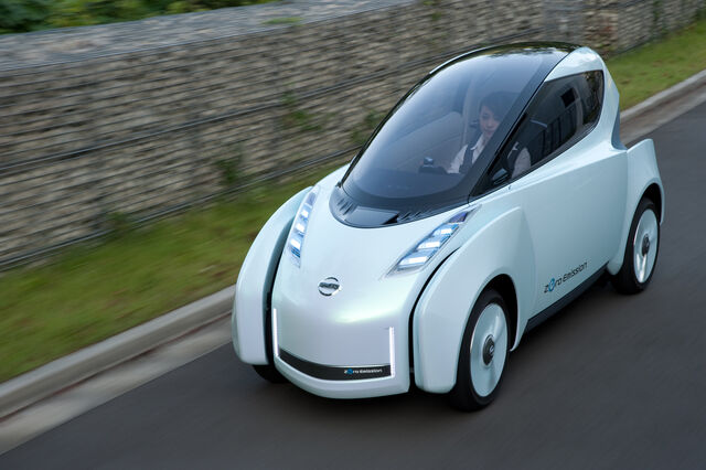 File:15-nissan-land-glider-press.jpg