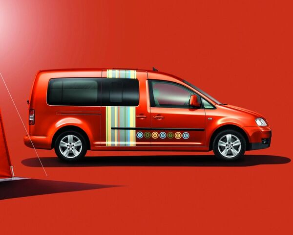 File:Caddy Maxi Tramper 1.jpg