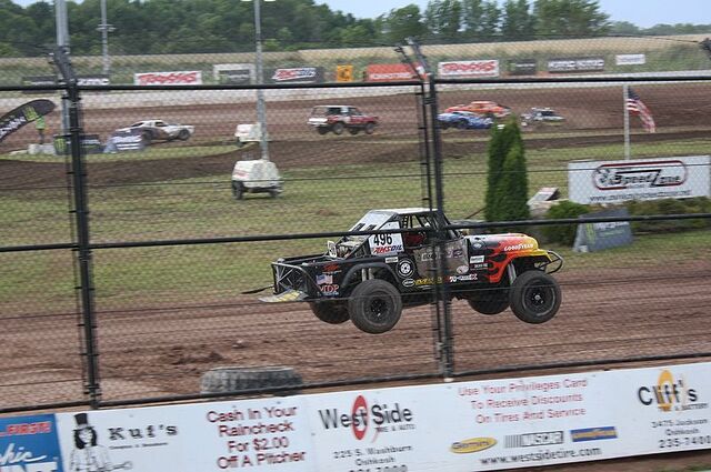 File:TraxxasTORCSeriesFormula4x4Truck496.jpg