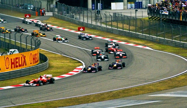 File:China GP 2010 start.jpg