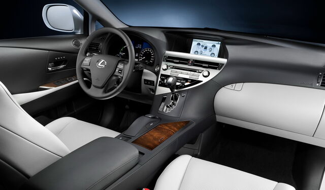 File:Lexus-RX-41.jpg