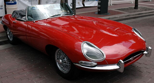 File:800px-1963 Jaguar XK-E Roadster.jpg
