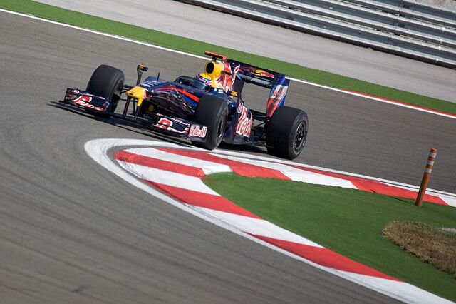 File:Mark Webber 2009 Turkey.jpg