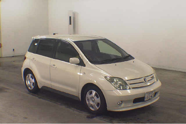 File:Toyota Ist.jpg