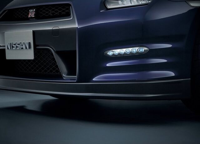File:Nissan-GT-R 2011 8.jpg