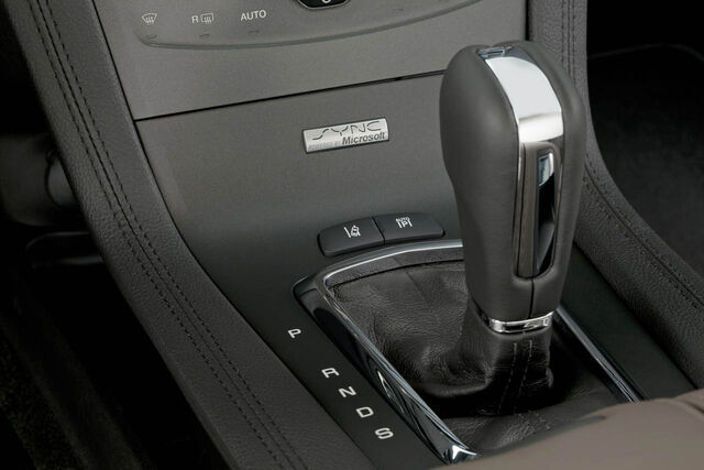 File:2013-lincoln-mkt15.jpg