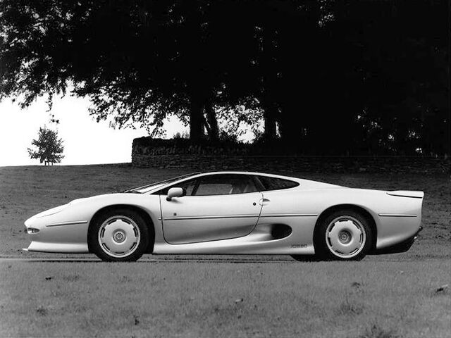 File:Jaguar XJ220 1993 Side.jpg