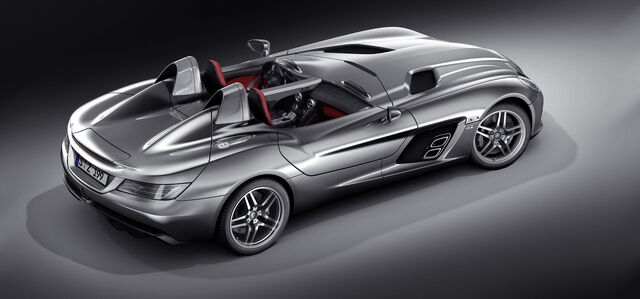 File:Mercedes-Stirling-Moss-SLR-01.jpg