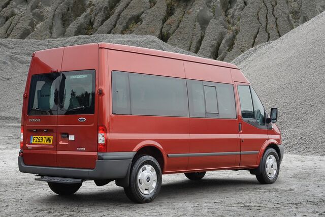 File:Ford-Transit-AWD-1.jpg