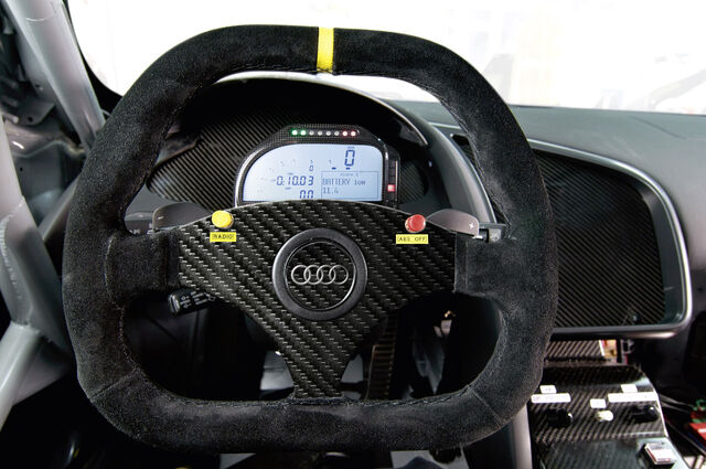 File:Audir8 lms hi004.jpg