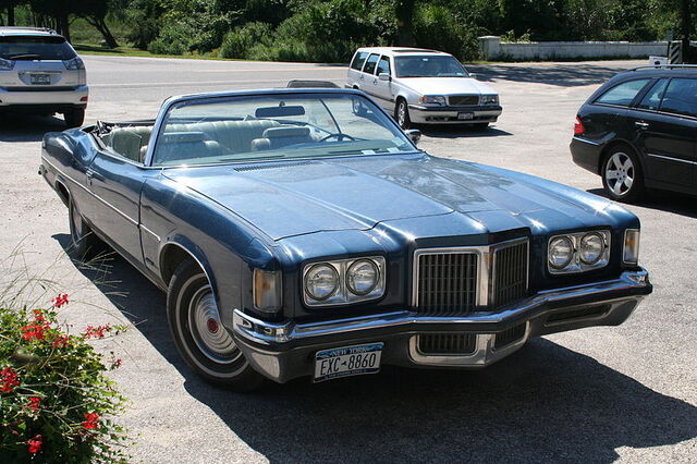 File:1972 Grand Ville.jpg