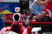 Refueling before the race 2011 Indy Japan 300