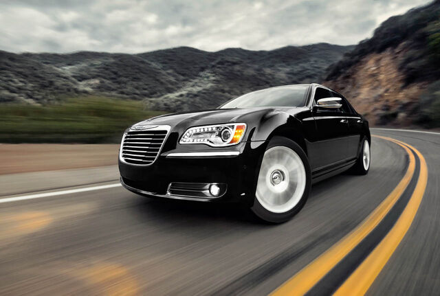 File:15-2011-chrysler-300-press.jpg