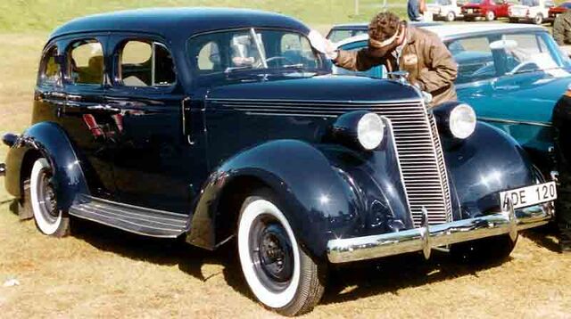 File:Studebaker Dictator.jpg