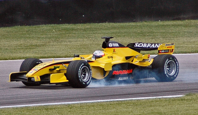 File:Karthikeyan (Jordan) locking brakes in qualifying at USGP 2005.jpg