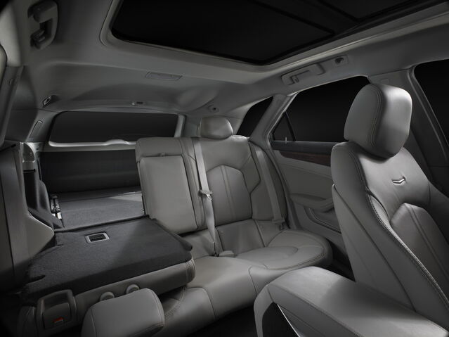 File:Cadillac-CTS-Sport-Wagon-14.jpg