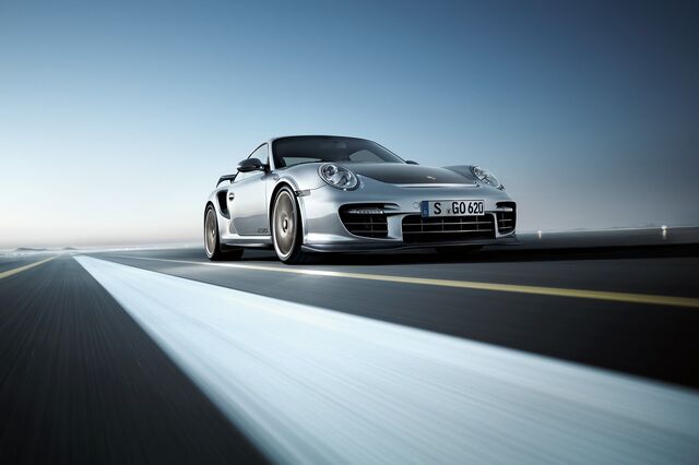File:Porsche-GT2-RS-Official-1.jpg