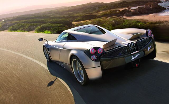 File:30-pagani-huayra.jpg