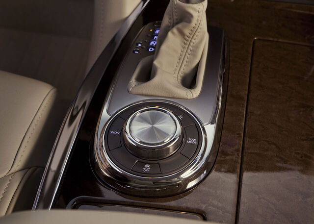 File:27-2011-infiniti-qx56.jpg