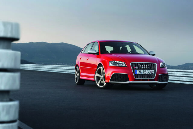 File:Audi-RS3-Sportback-17.jpg