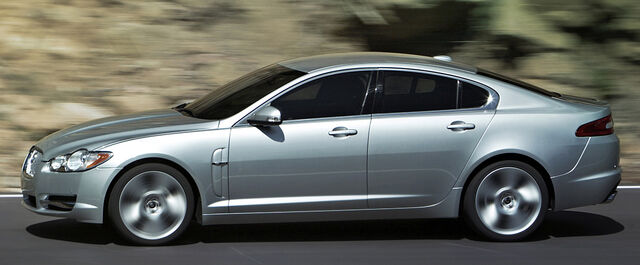 File:2-jaguar-xf.jpg