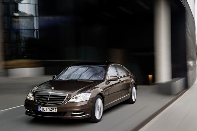 File:03-2010-m-b-s600.jpg