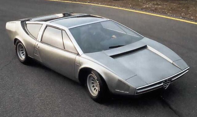 File:Alfaromeoiguanaal8.jpg
