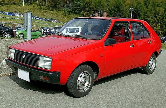 File:Renault 14.jpg