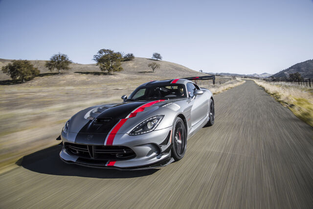 File:2016-Dodge-Viper-ACR-front-three-quarter-in-motion-02.jpg