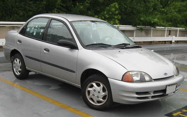 File:Chevrolet Metro sedan.jpg