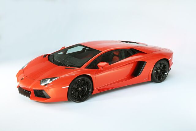 File:Lamborghini-aventador-lp700-4---04.jpg