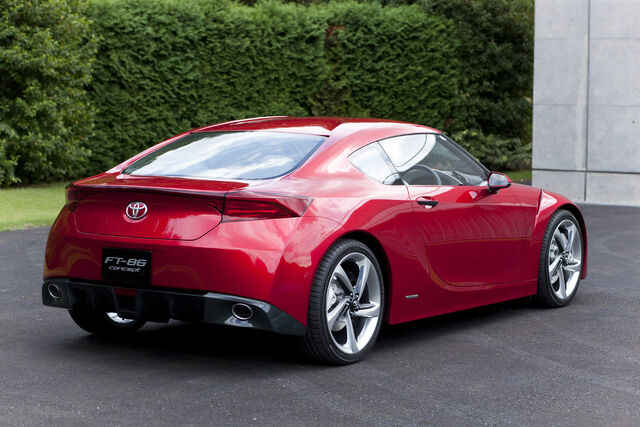 File:05-toyota-ft-86-concept-press.jpg