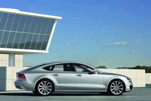 File:Audi-A7-Sportback-79.jpg