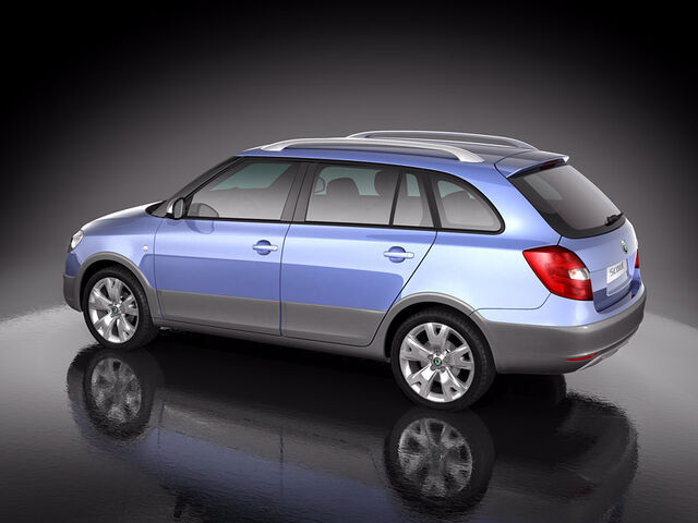 File:Skoda fabia scout leak 002-0216-950x650.jpg