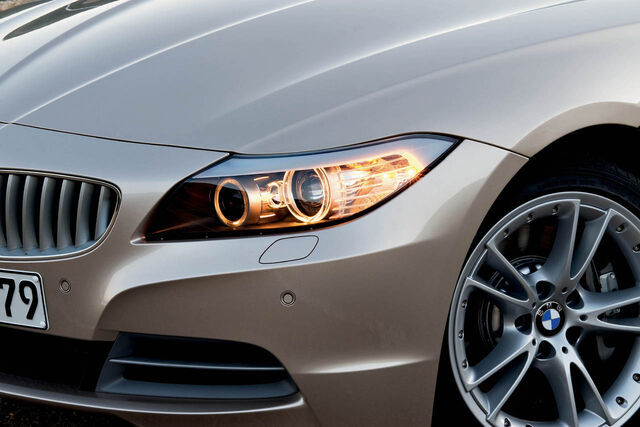 File:2010 z4 hi 23.jpg