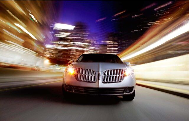 File:2010-lincoln-mkt0071280.jpg