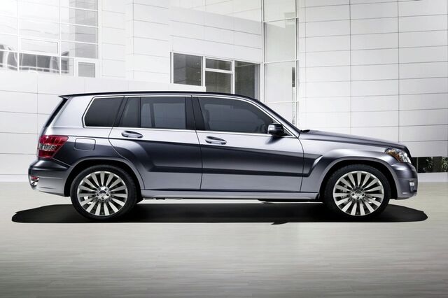 File:Mercedes GLK Townside 1.jpg