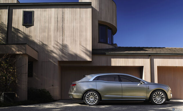 File:Lincoln-mkt-24.jpg